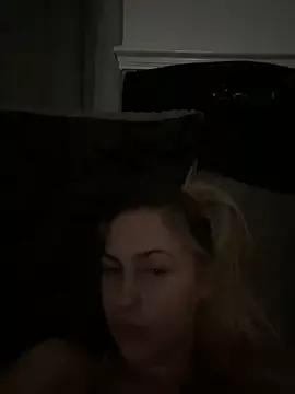 BlondeBaddieex from StripChat is Freechat