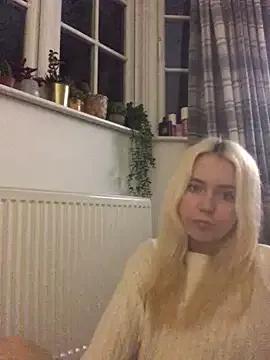 Blondie_Sofia_Essexbabe from StripChat is Freechat