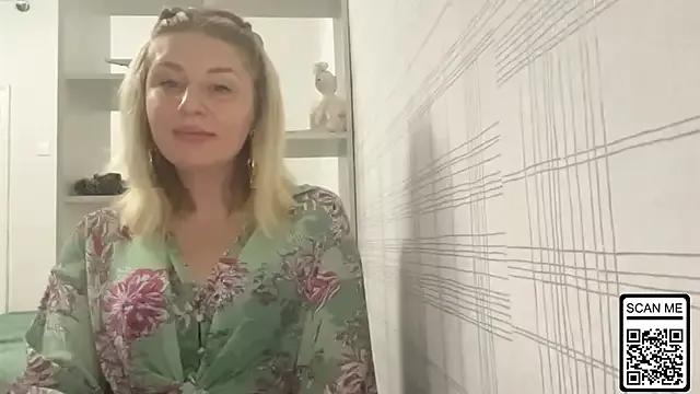 Blondie_xoxoxo from StripChat is Freechat