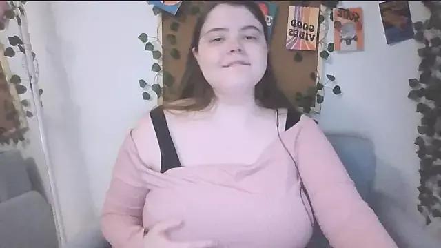 BrattyPrincess_Emma from StripChat is Freechat