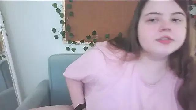brattyprincessemma from StripChat is Freechat