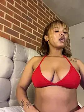 Brianna_T from StripChat is Freechat