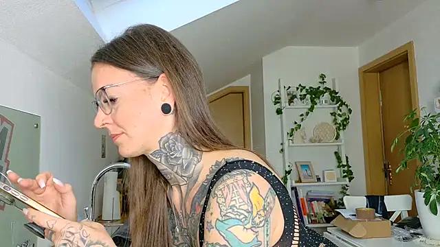 Check-out our cam rooms range and converse on a personal level with our delicious livecams streamers, showing off their spicy curves and toys.