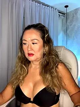 BunnyGlow50 from StripChat is Freechat
