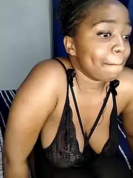 BustyAfrican from StripChat is Freechat
