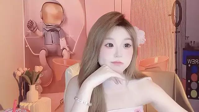 CAICAI_BABY from StripChat is Freechat