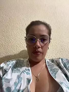 Camila_Garcia_ from StripChat is Freechat