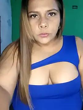 camila_rogue from StripChat is Freechat
