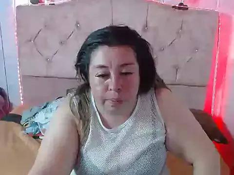 Camilaa_ardiente from StripChat is Freechat