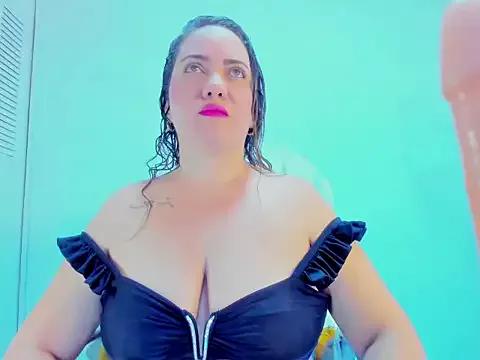 camilaa_foxxx1 from StripChat is Freechat