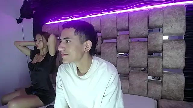 CamilayOscar from StripChat is Freechat