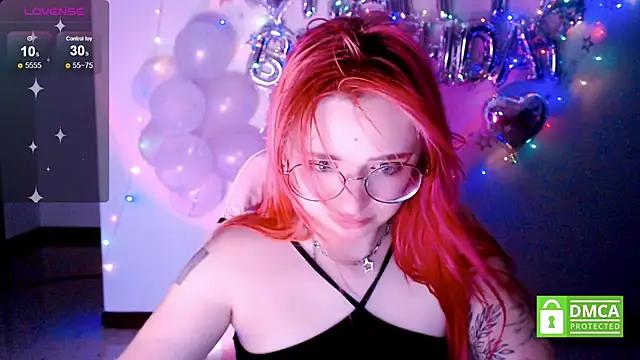 Check-out our cam rooms range and converse on a personal level with our delicious livecams streamers, showing off their spicy curves and toys.