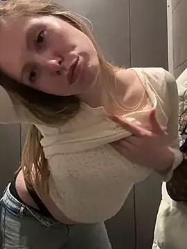Caramel_Storm from StripChat is Freechat