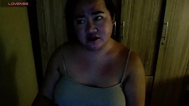 CarlaFuta from StripChat is Freechat