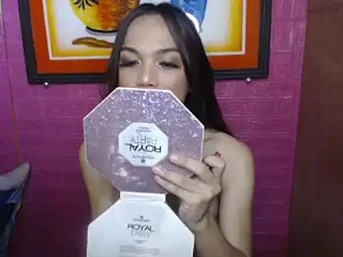 Check-out our cam rooms range and converse on a personal level with our delicious livecams streamers, showing off their spicy curves and toys.