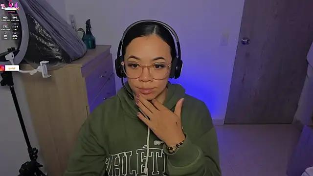 carolgaita from StripChat is Freechat