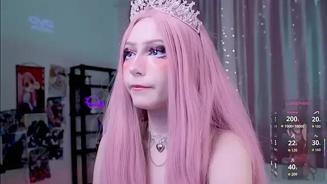 Check-out our cam rooms range and converse on a personal level with our delicious livecams streamers, showing off their spicy curves and toys.