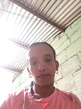 CarolineHans from StripChat is Freechat