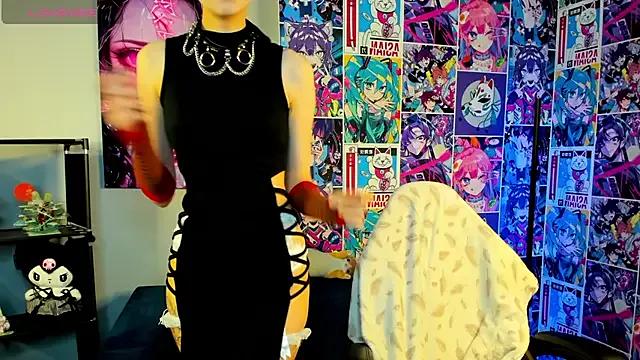 Check-out our cam rooms range and converse on a personal level with our delicious livecams streamers, showing off their spicy curves and toys.