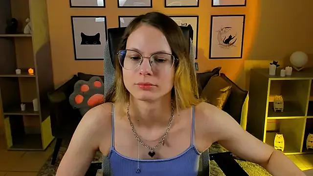 Check-out our cam rooms range and converse on a personal level with our delicious livecams streamers, showing off their spicy curves and toys.