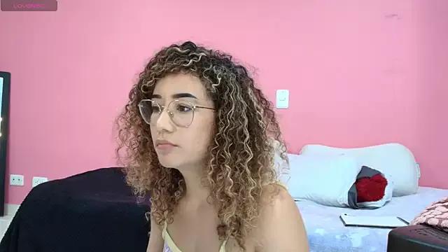 Charlotte11-11 from StripChat is Freechat