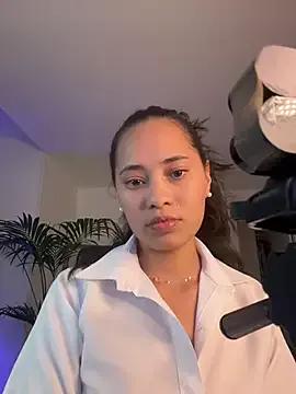 charlottehamilton from StripChat is Freechat