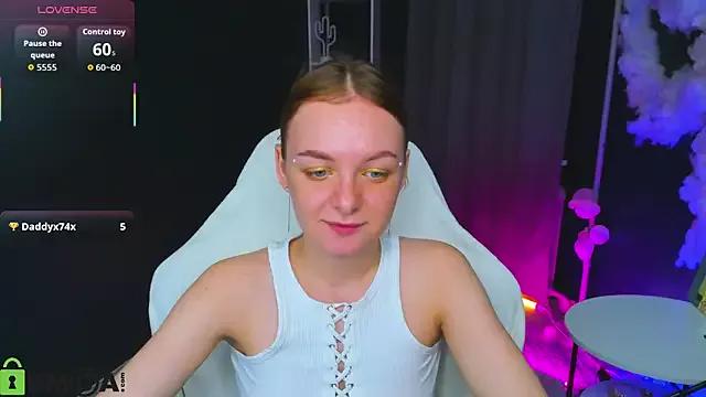 cherry_fever from StripChat is Freechat