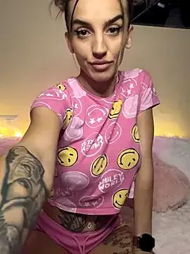 Check-out our cam rooms range and converse on a personal level with our delicious livecams streamers, showing off their spicy curves and toys.
