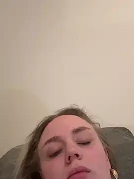 CherryEmmy from StripChat is Freechat