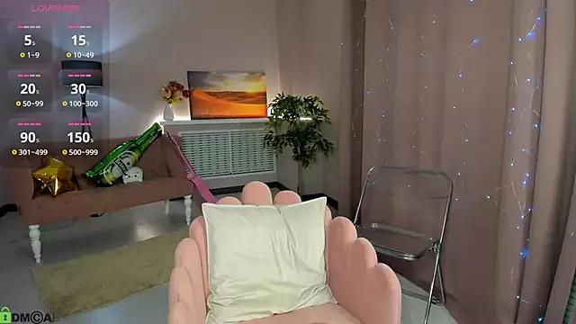 Check-out our cam rooms range and converse on a personal level with our delicious livecams streamers, showing off their spicy curves and toys.