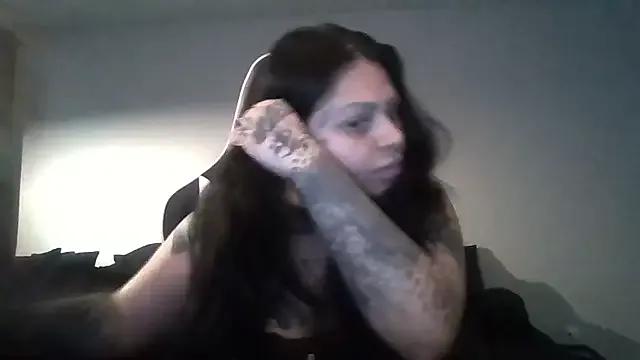 chicanachic13 from StripChat is Freechat
