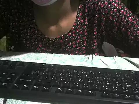 chiknidolls from StripChat is Freechat