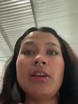 Chloe_oweenn from StripChat is Freechat