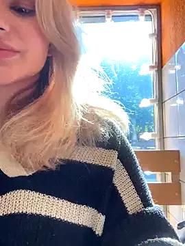 Chloe_Ravens from StripChat is Freechat