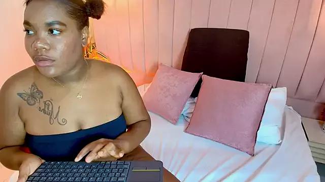 Chloee_Miller1 from StripChat is Freechat