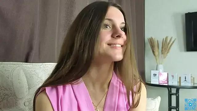 chloemilka from StripChat is Freechat