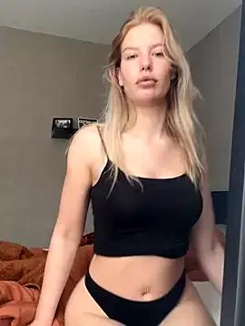 Chloemillerrxx from StripChat is Freechat