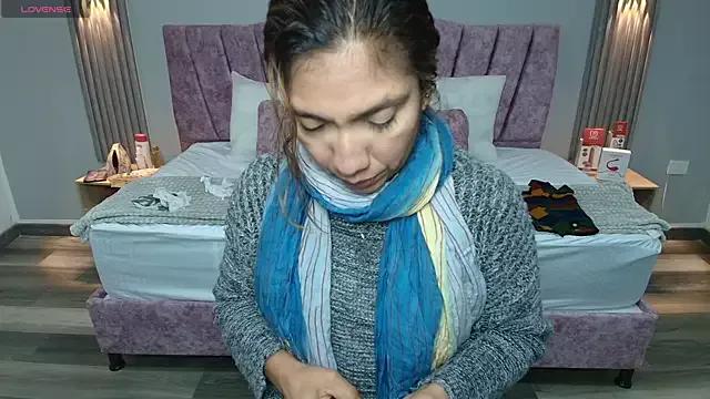 ChloeShine_ from StripChat is Freechat