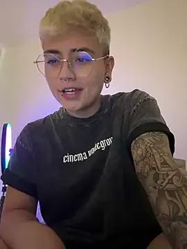 Chriss_gomez2 from StripChat is Freechat