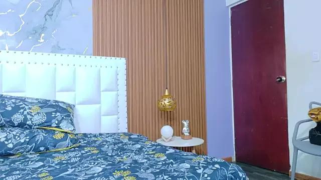 chubbykinkyygirl from StripChat is Freechat