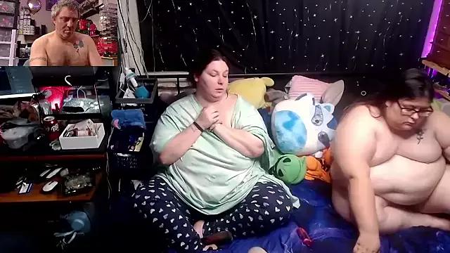 Check-out our cam rooms range and converse on a personal level with our delicious livecams streamers, showing off their spicy curves and toys.