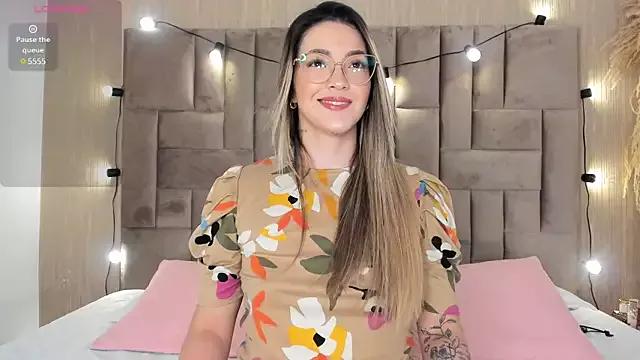 Check-out our cam rooms range and converse on a personal level with our delicious livecams streamers, showing off their spicy curves and toys.