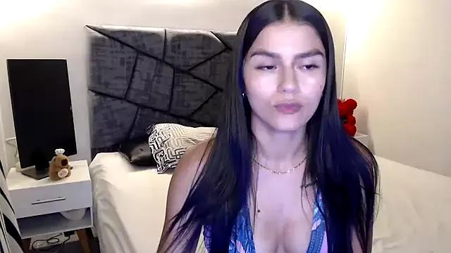 cloe_fox from StripChat is Freechat