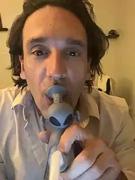 COOLGUYVET from StripChat