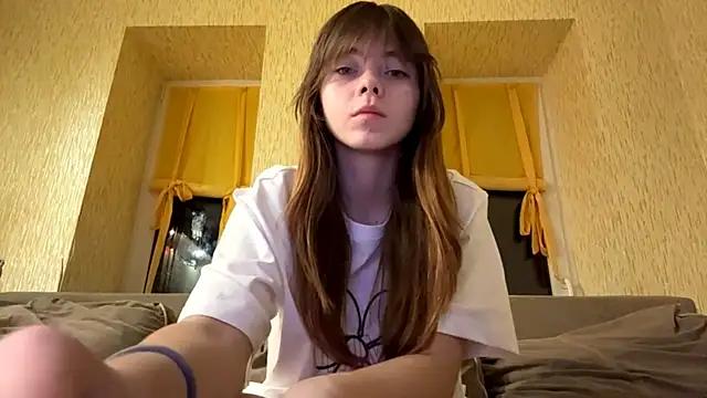 CoralinaEastoy from StripChat is Freechat