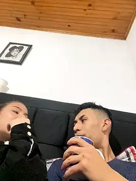 coupledesire18 from StripChat is Freechat