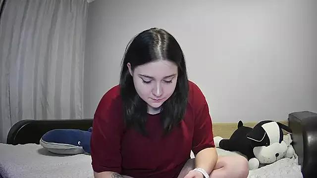 CoupleTwee from StripChat is Freechat