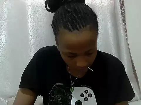 Creamybabee from StripChat is Freechat