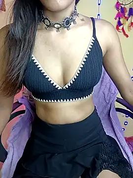 crezygirl0143 from StripChat is Freechat