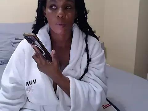Cristaldee81 from StripChat is Freechat